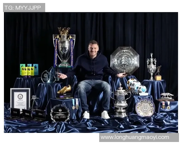 52号足球球星：从草根到顶级联赛的奋斗历程与辉煌成就